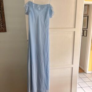 Long light blue spaghetti strap dress w/ flounce & inset pleated train Sz 11/12
